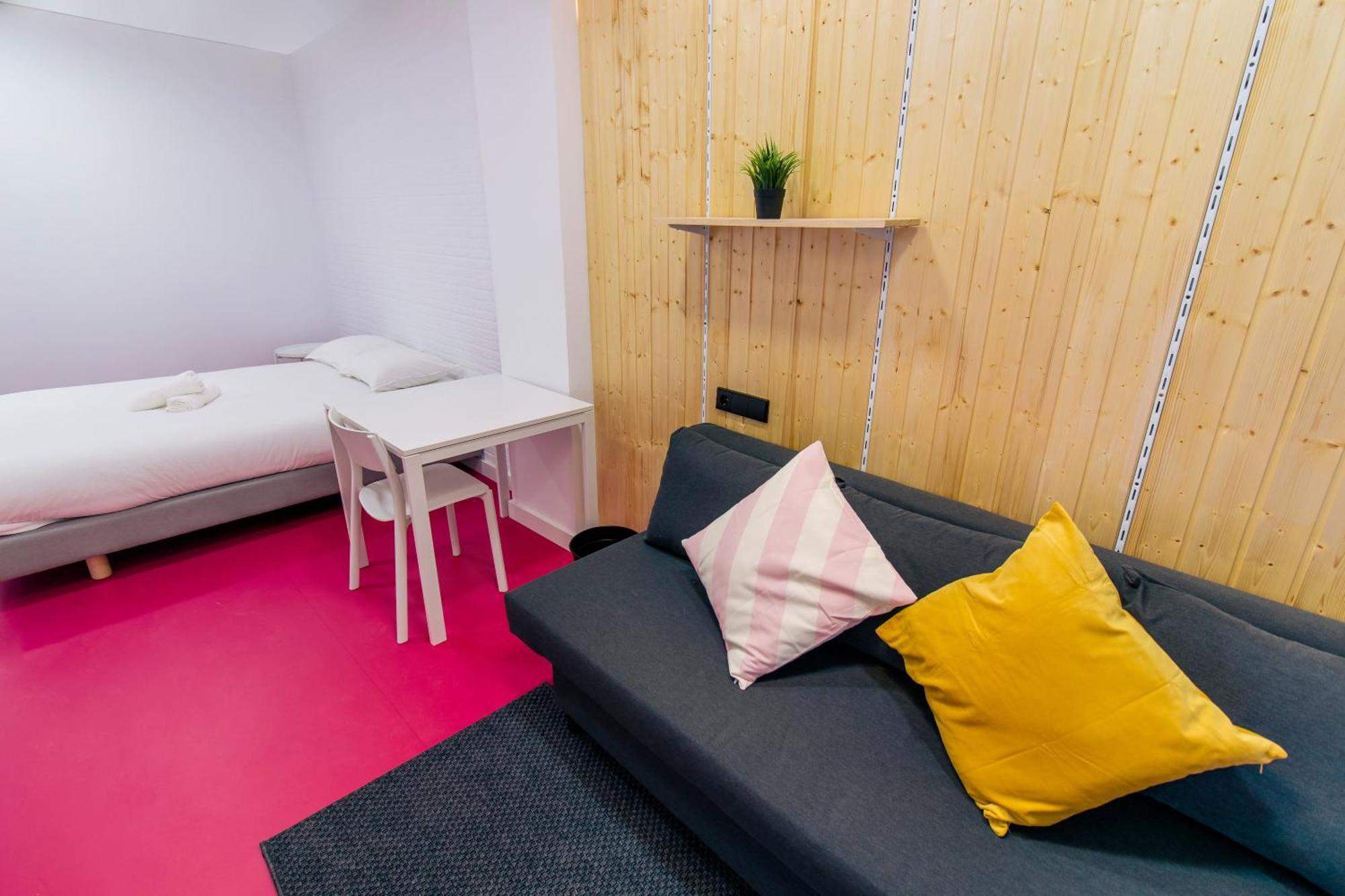 Koala Hostel Mercado 阿利坎特 外观 照片