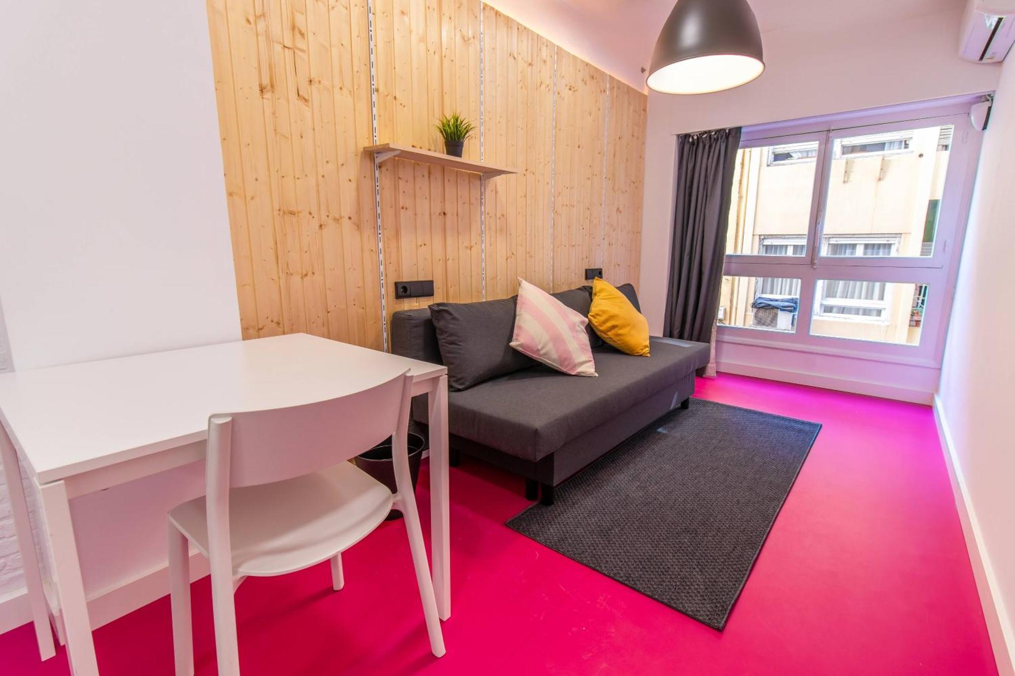Koala Hostel Mercado 阿利坎特 外观 照片