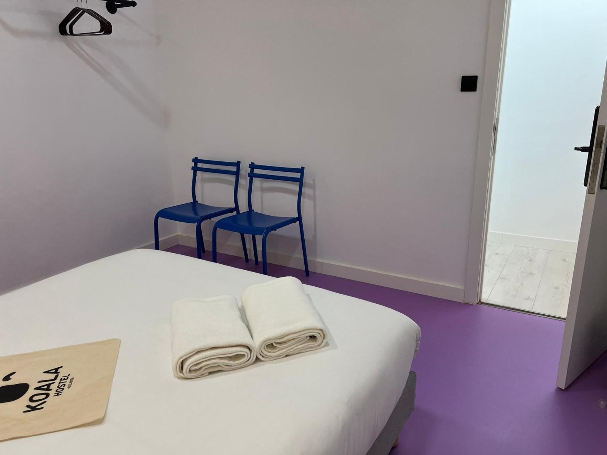 Koala Hostel Mercado 阿利坎特 外观 照片